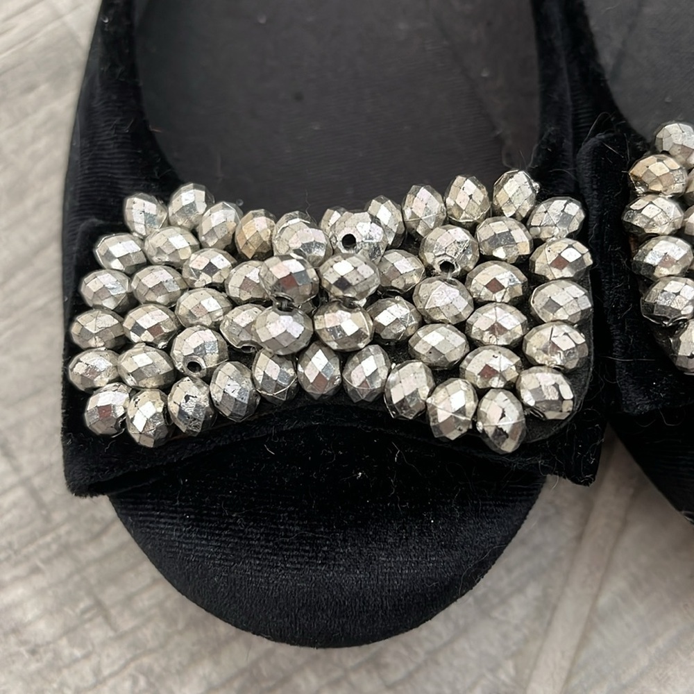 Simply Vera Black Velvet Flats with Embellished Bow - Picture 4 of 7